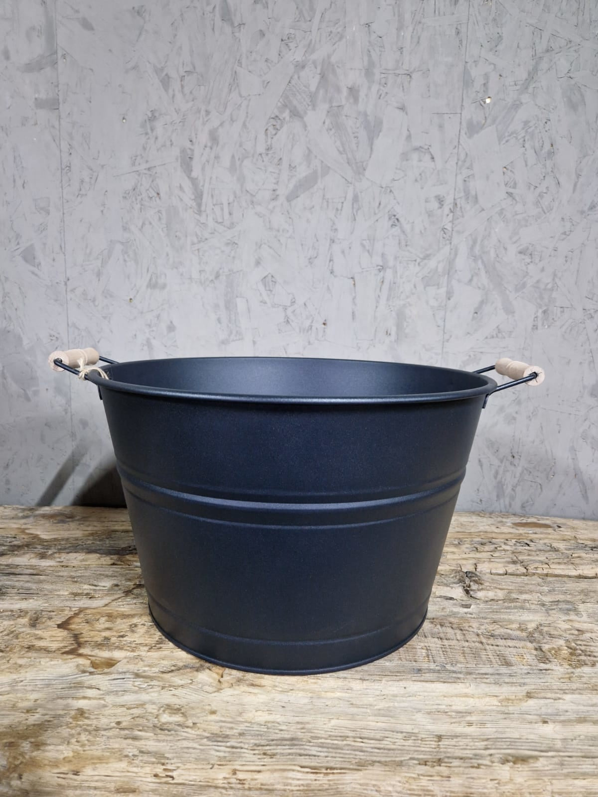 Buitenpot Sebo matt black groot