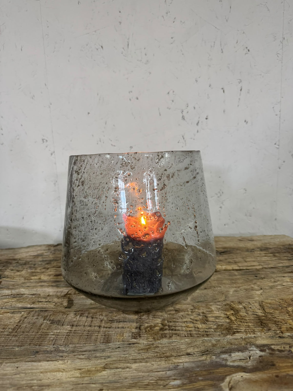 Glazen windlicht grijs met reliëf – Schuur 81