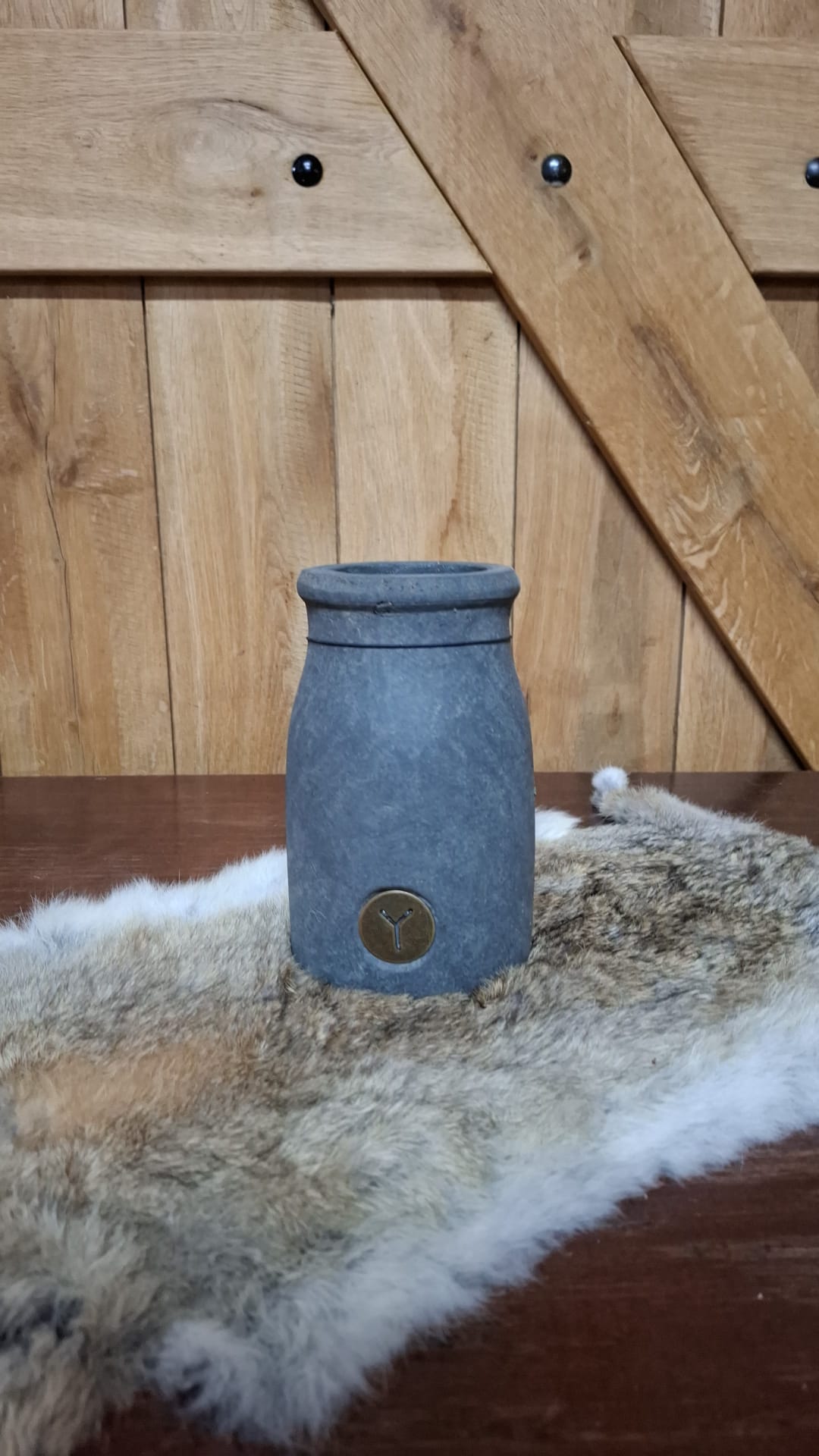 Grijze decoratieve pot, 17 cm hoog en diameter 10,5 cm