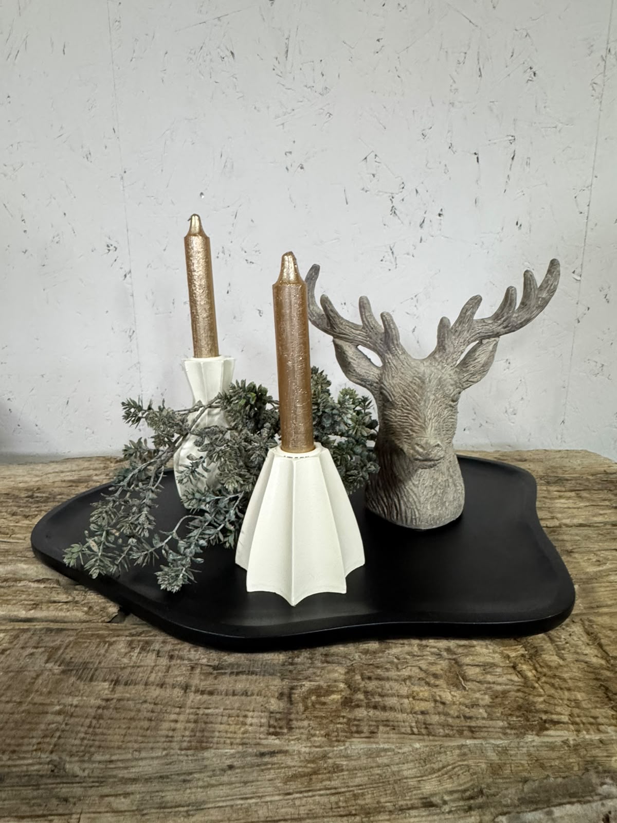 Decoratieve hertenkop grijs beige met gewei – 21 cm