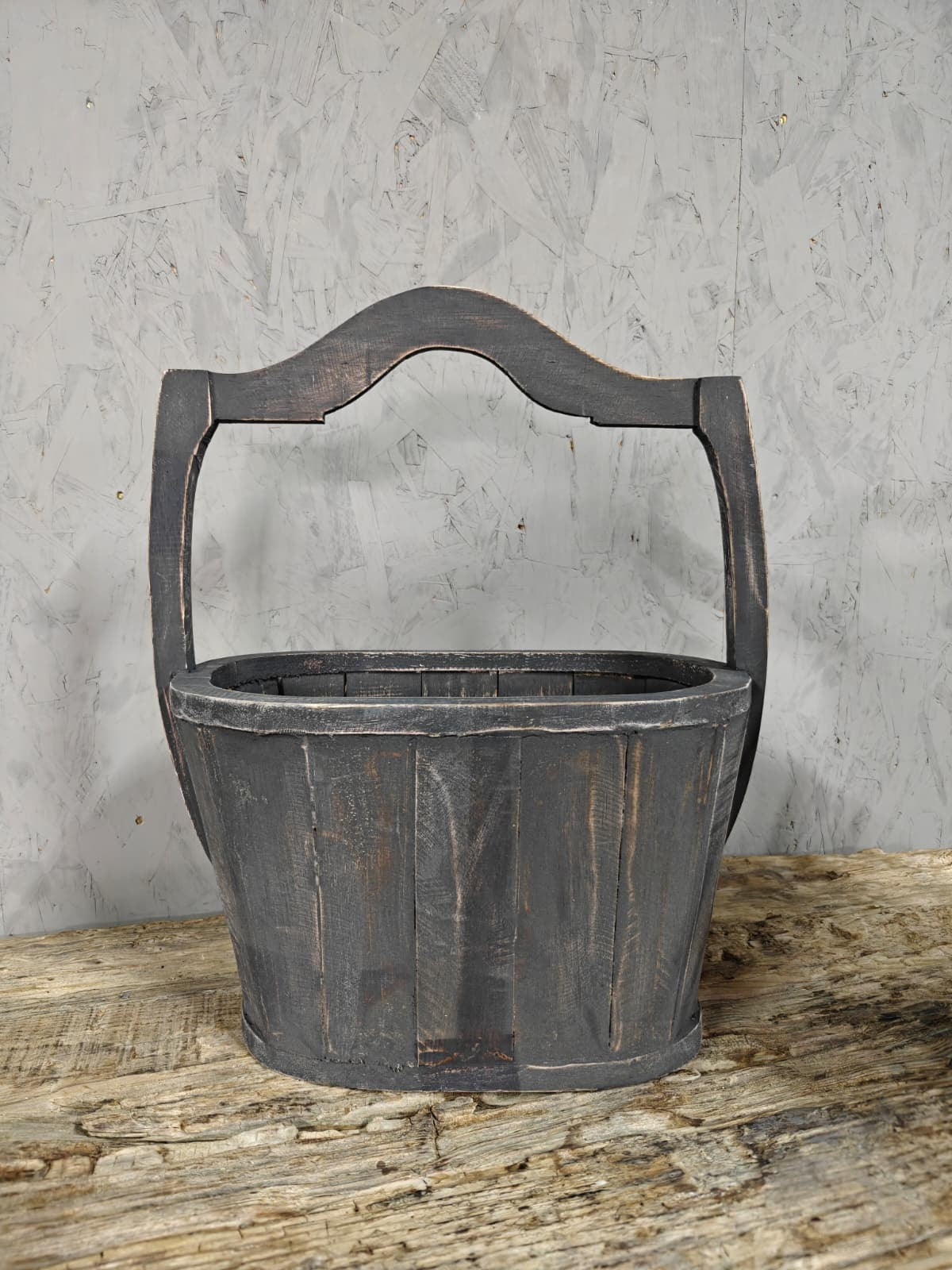 Houten Mand Met Handvat – Landelijke Decoratie