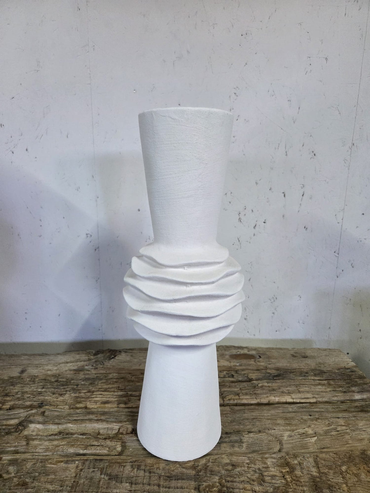 Vaas Wave – Klein – Wit – Ø 18,5 cm × 47,5 cm
