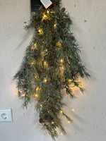 Verlichte groene kersttoef met dennenappels 80 cm