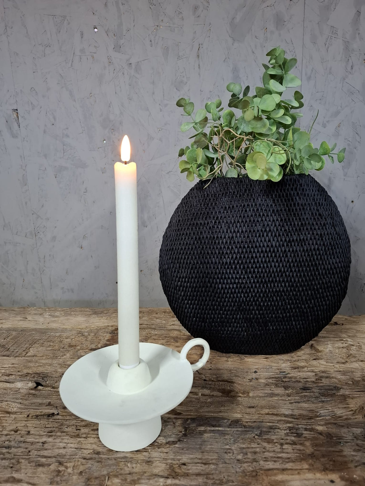 Witte Kandelaar met Handvat